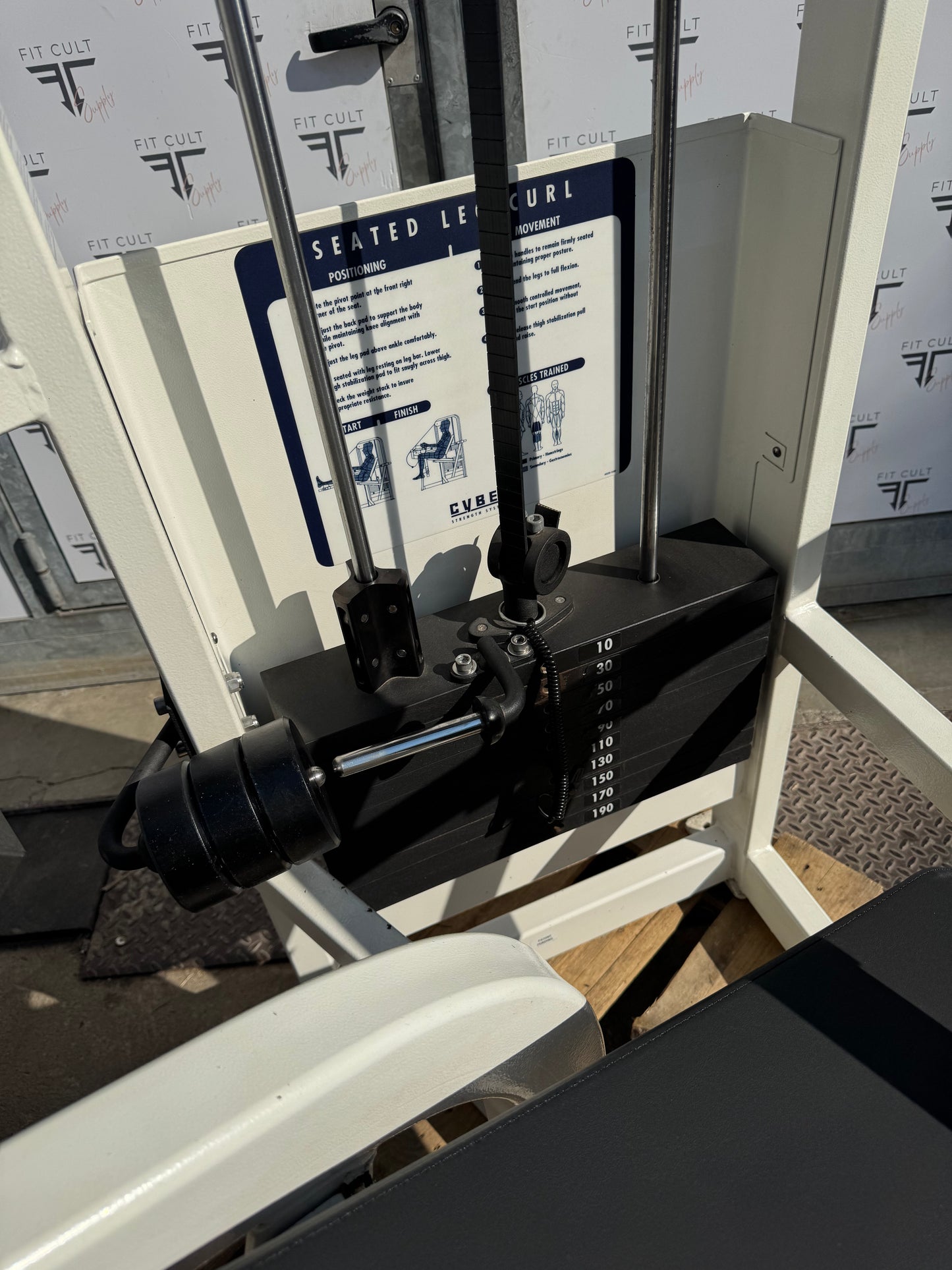 Cybex VR2 Seated Leg Curl