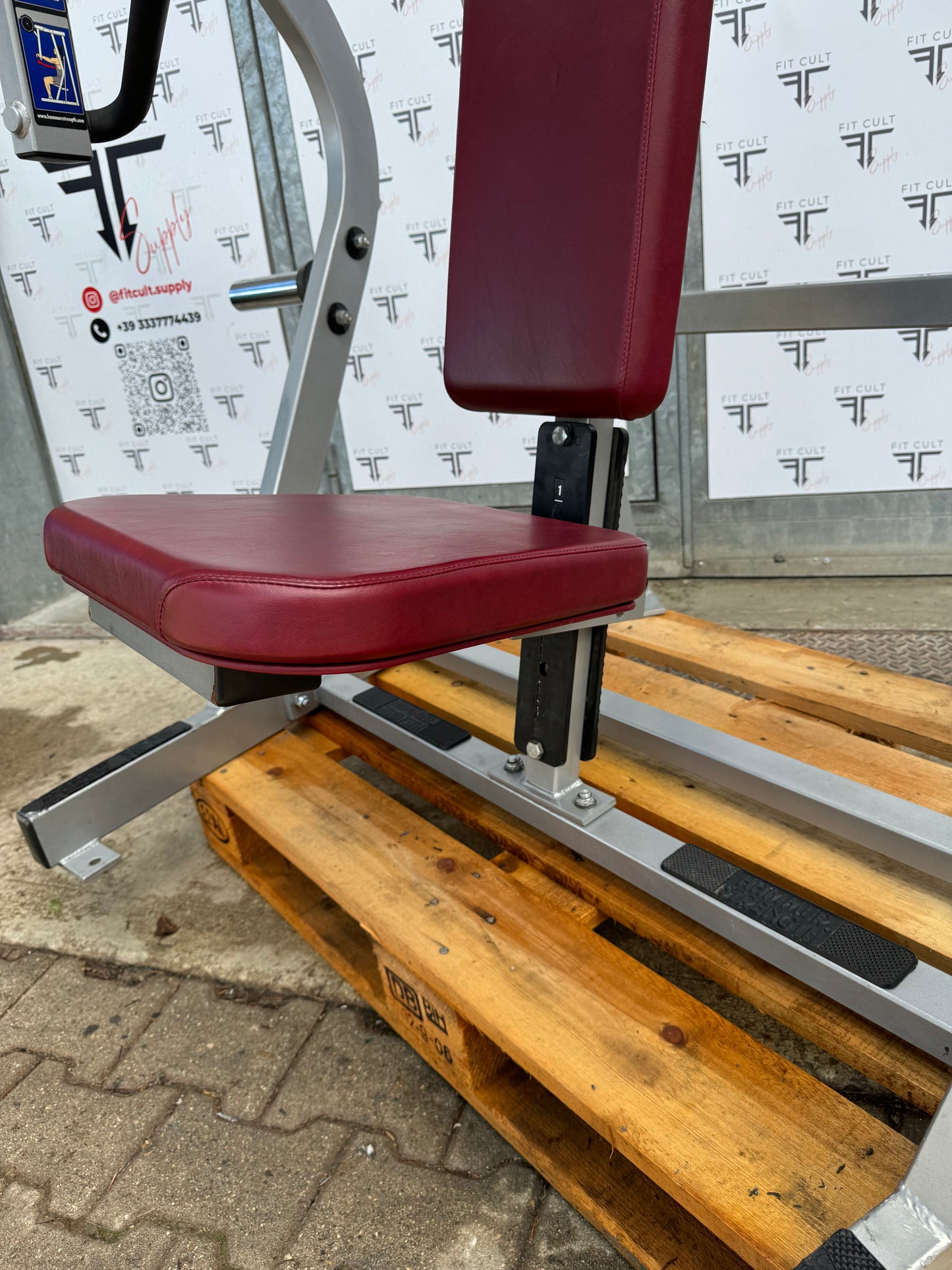 Hammer Strength Iso-Lateral Bench Press