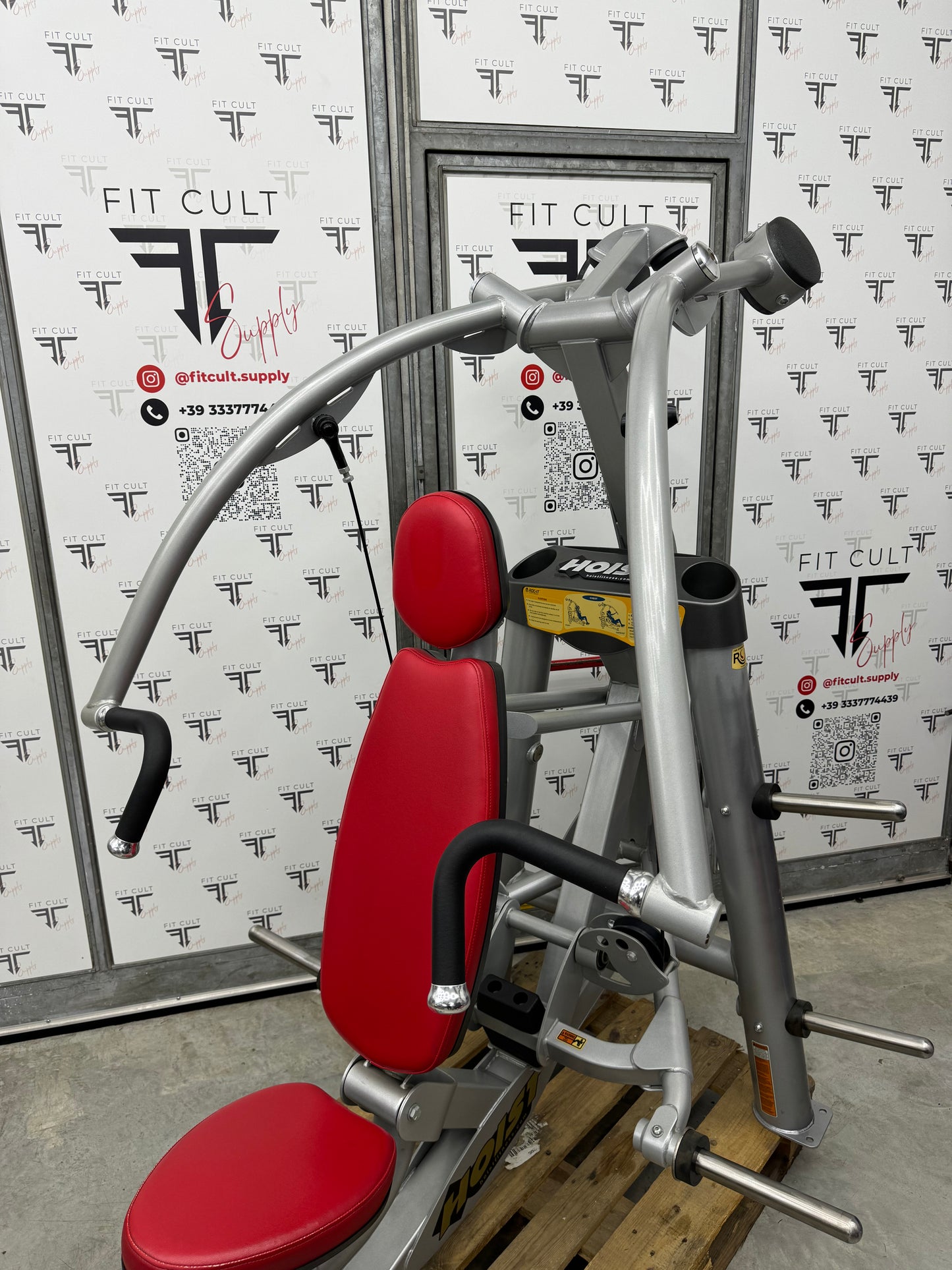 Hoist Roc-It Plate Loaded Chest Press