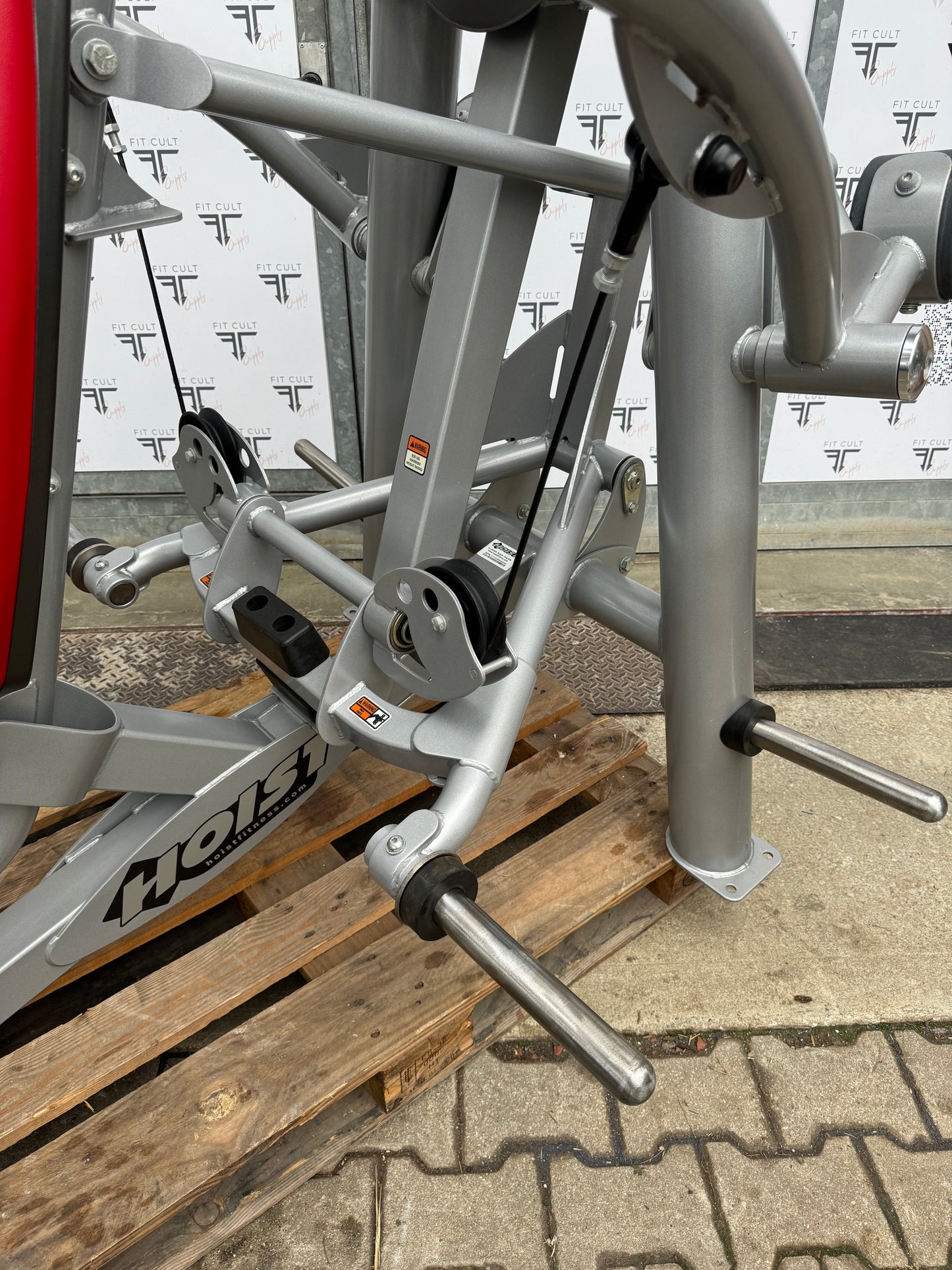 Hoist Roc-It Plate Loaded Shoulder Press