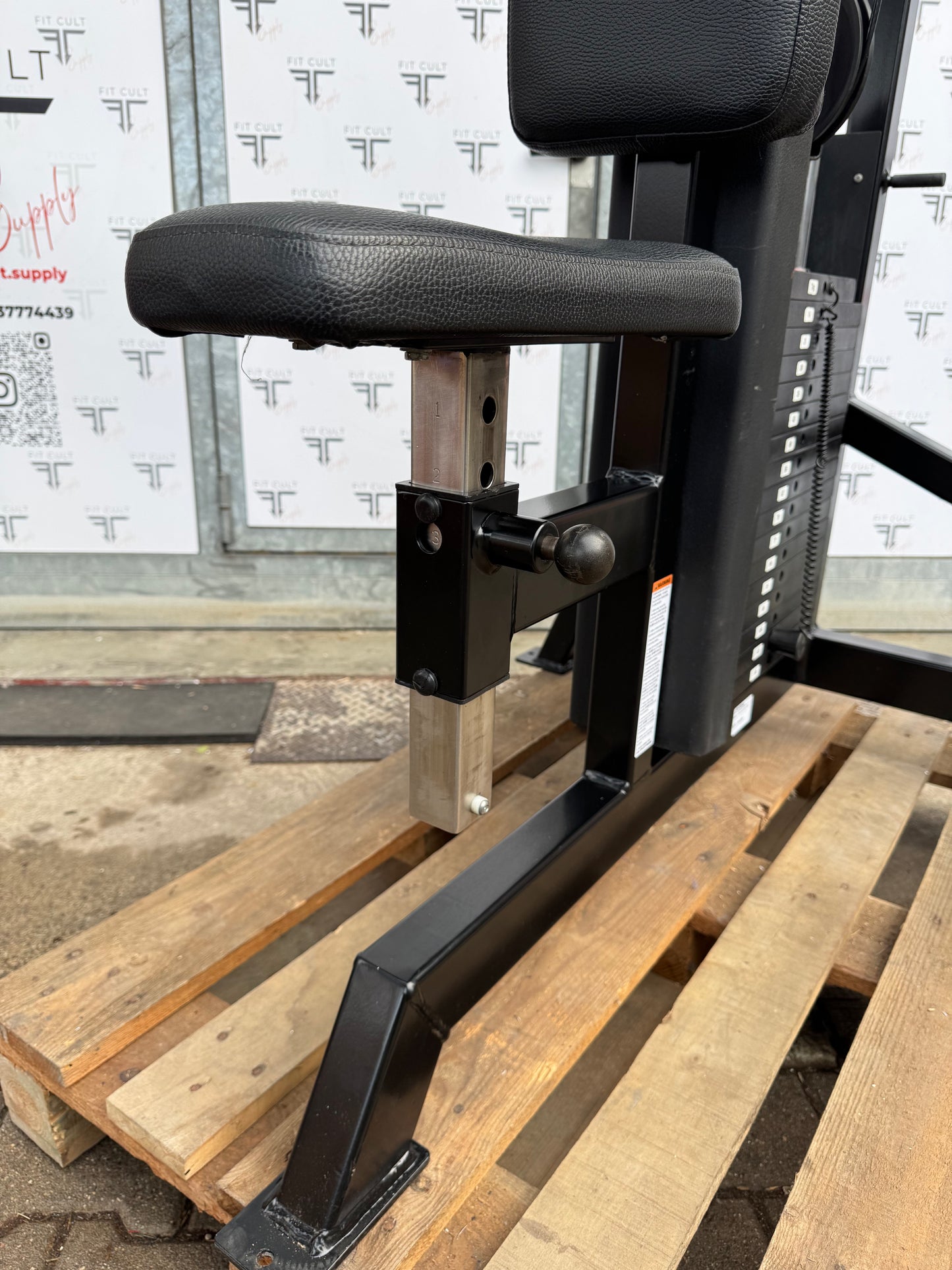 Life Fitness Pro1 Pec Fly/Rear Delt (RESTORED)