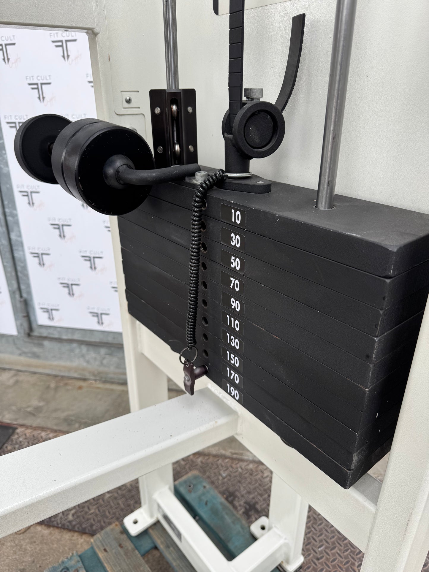 Cybex VR2 Lateral Raise