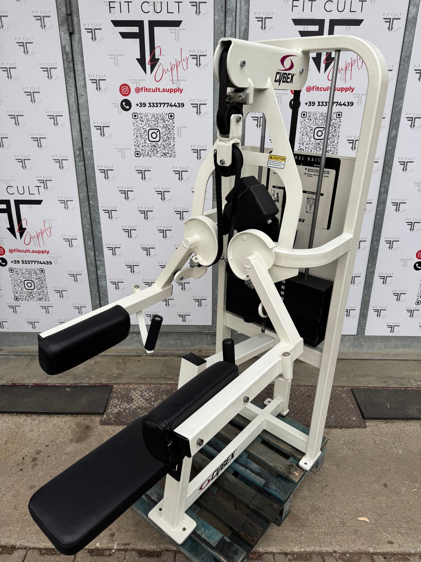 Cybex VR2 Lateral Raise