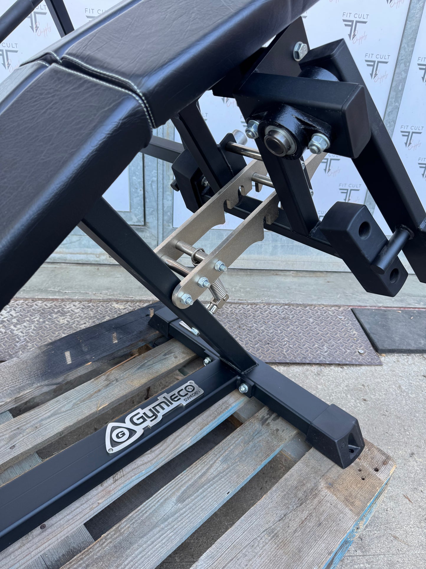 Gymleco Incline Pec Fly