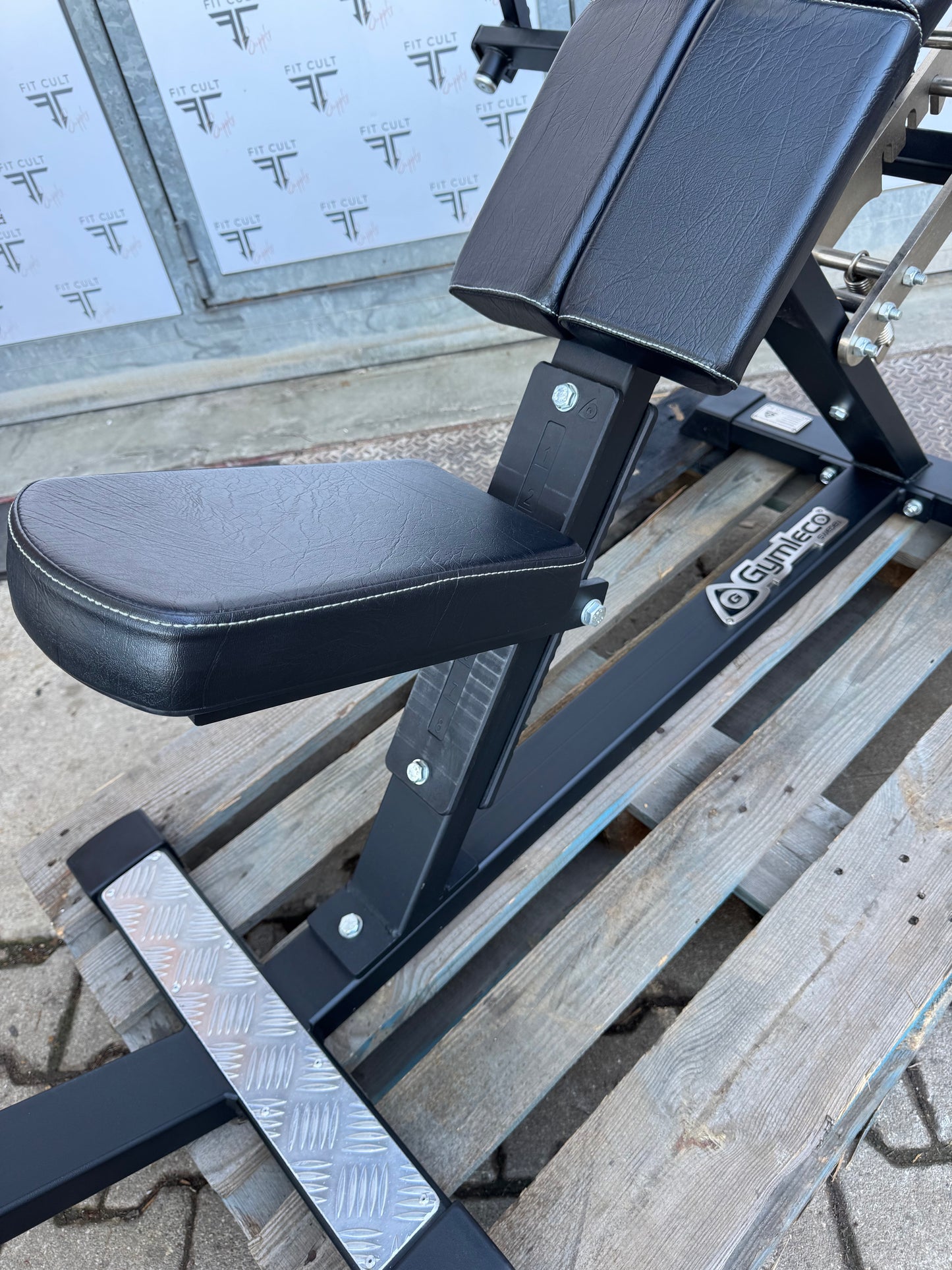 Gymleco Incline Pec Fly