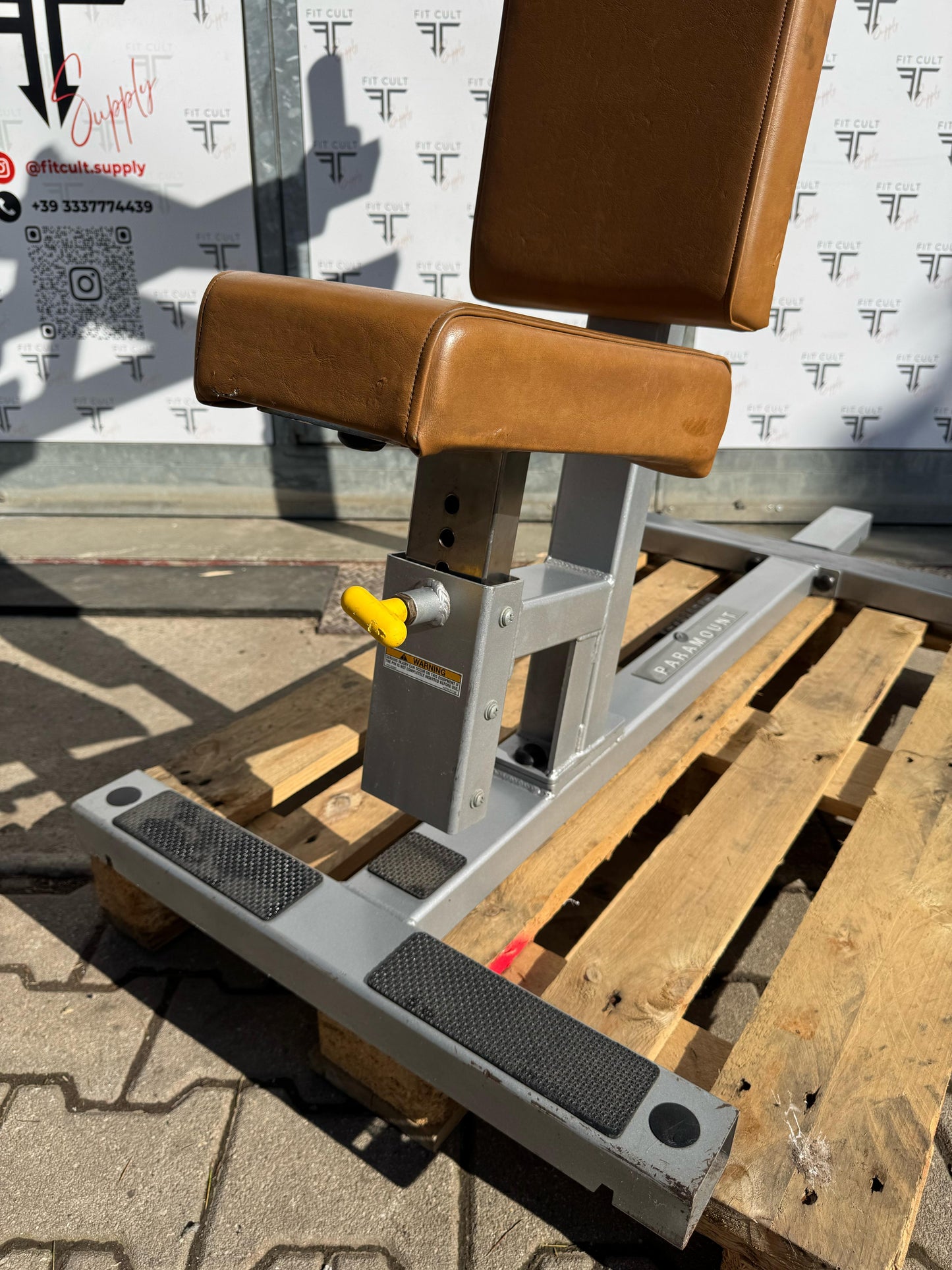 Paramount Plate Loaded Rotary Chest