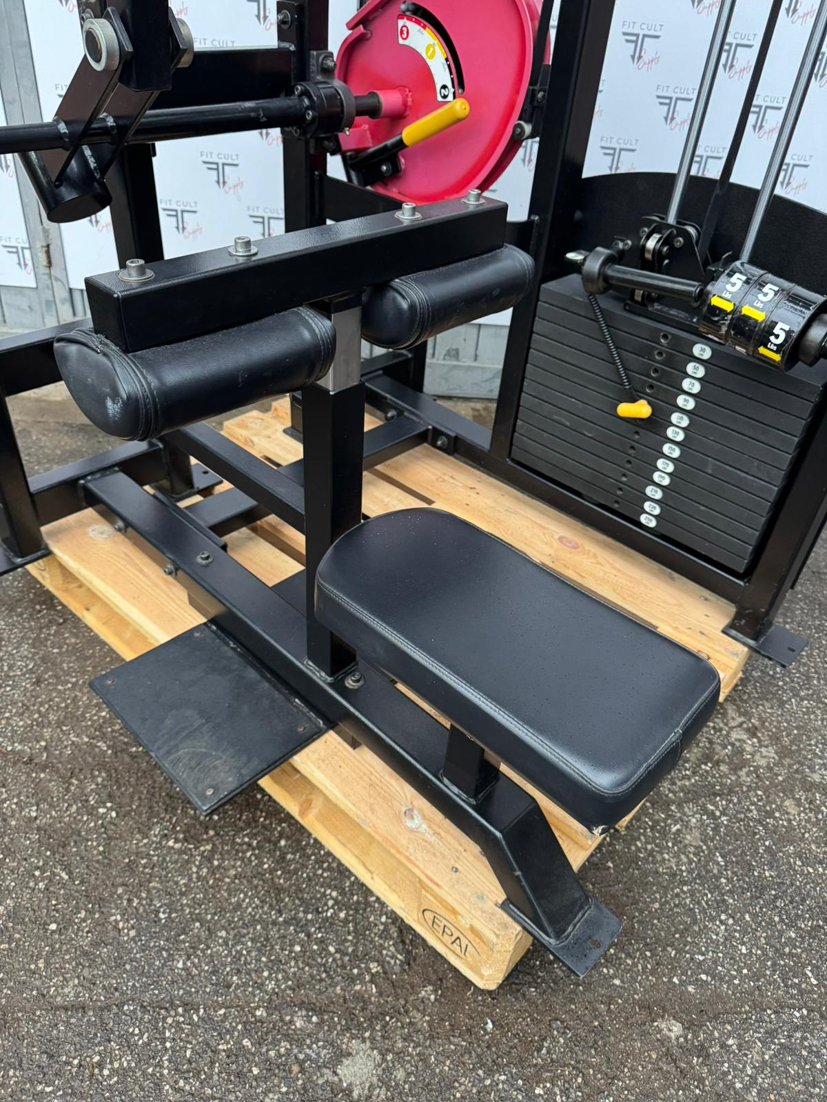 Strive Lat Pulldown