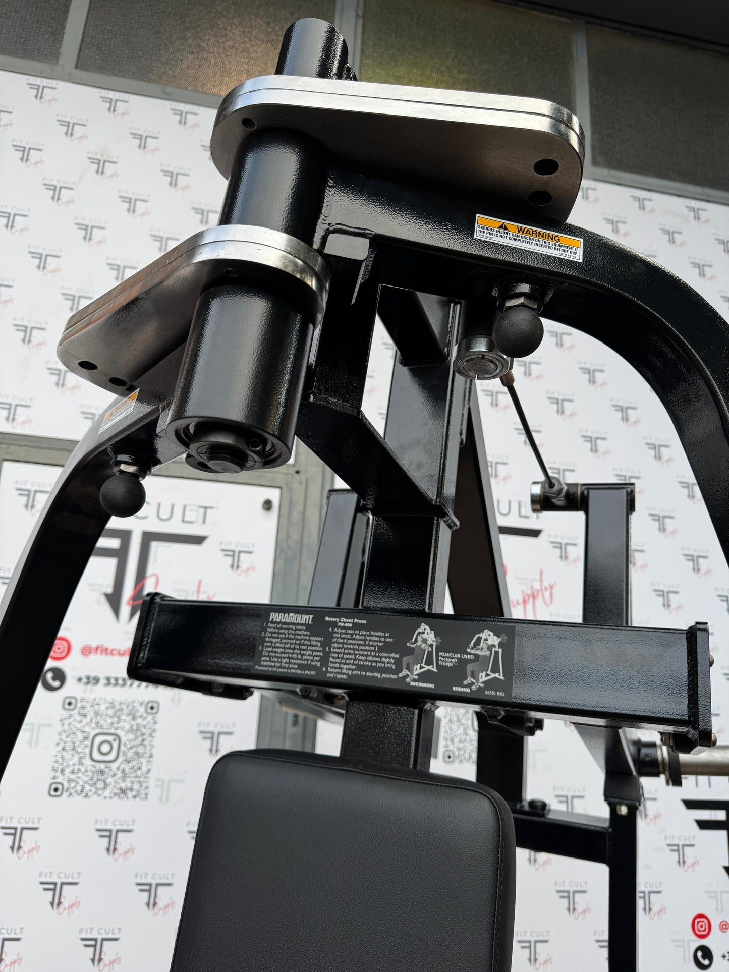 Paramount Plate Loaded Rotary Chest Press FW-800