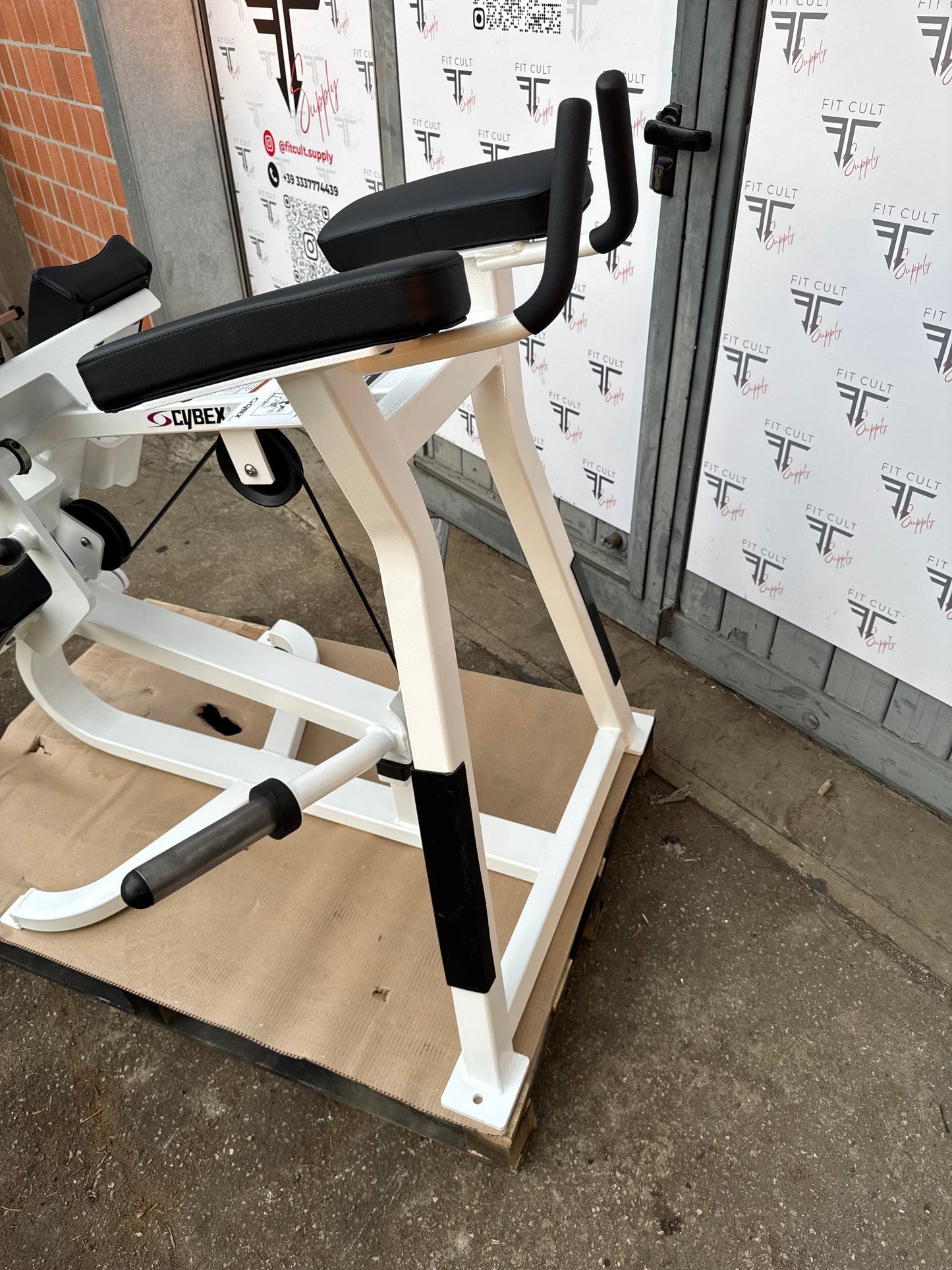 Cybex Plate Loaded Kneeling Leg Curl (BRAND NEW - RESTORED)