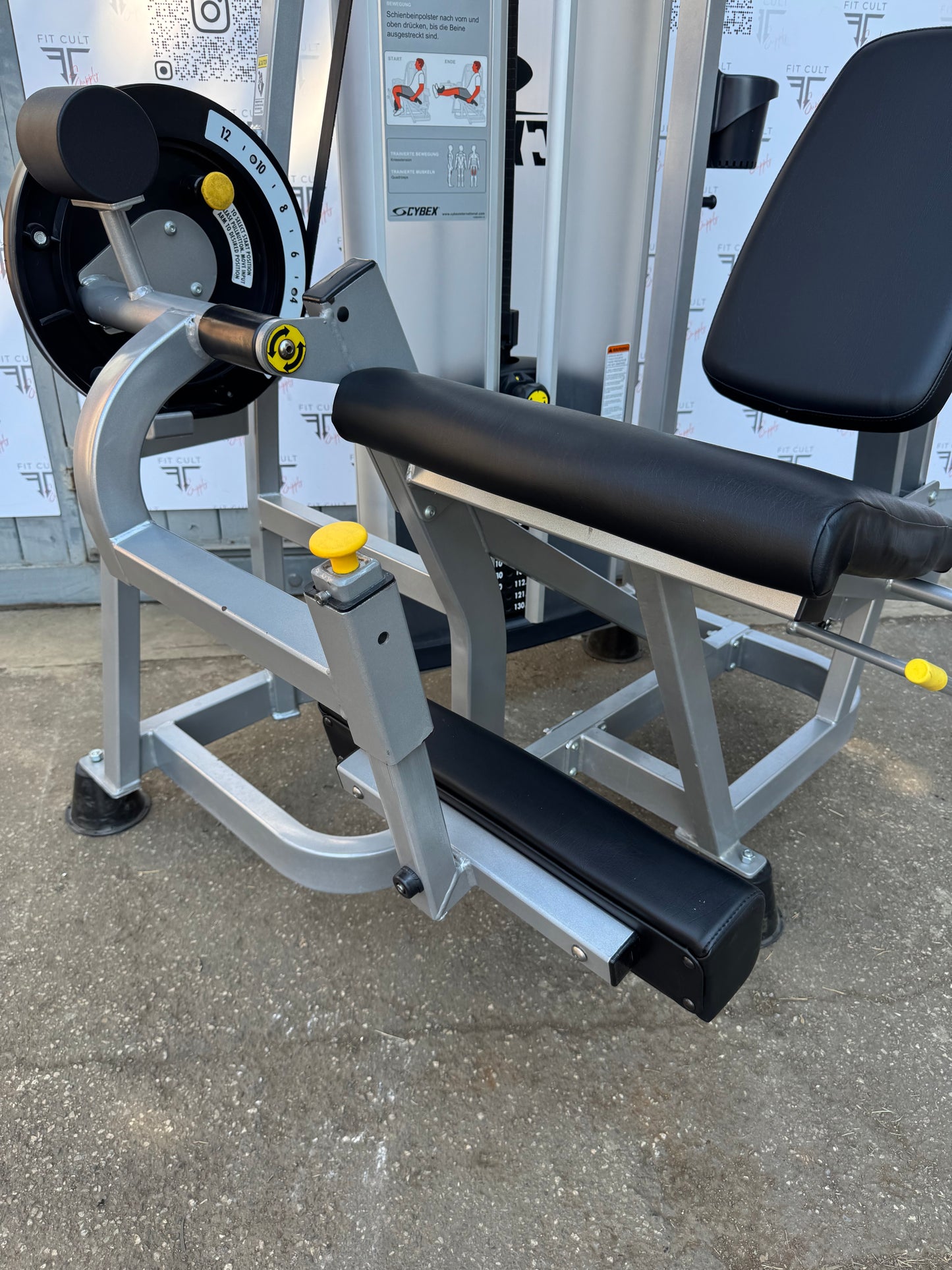 Cybex Eagle Leg Extension