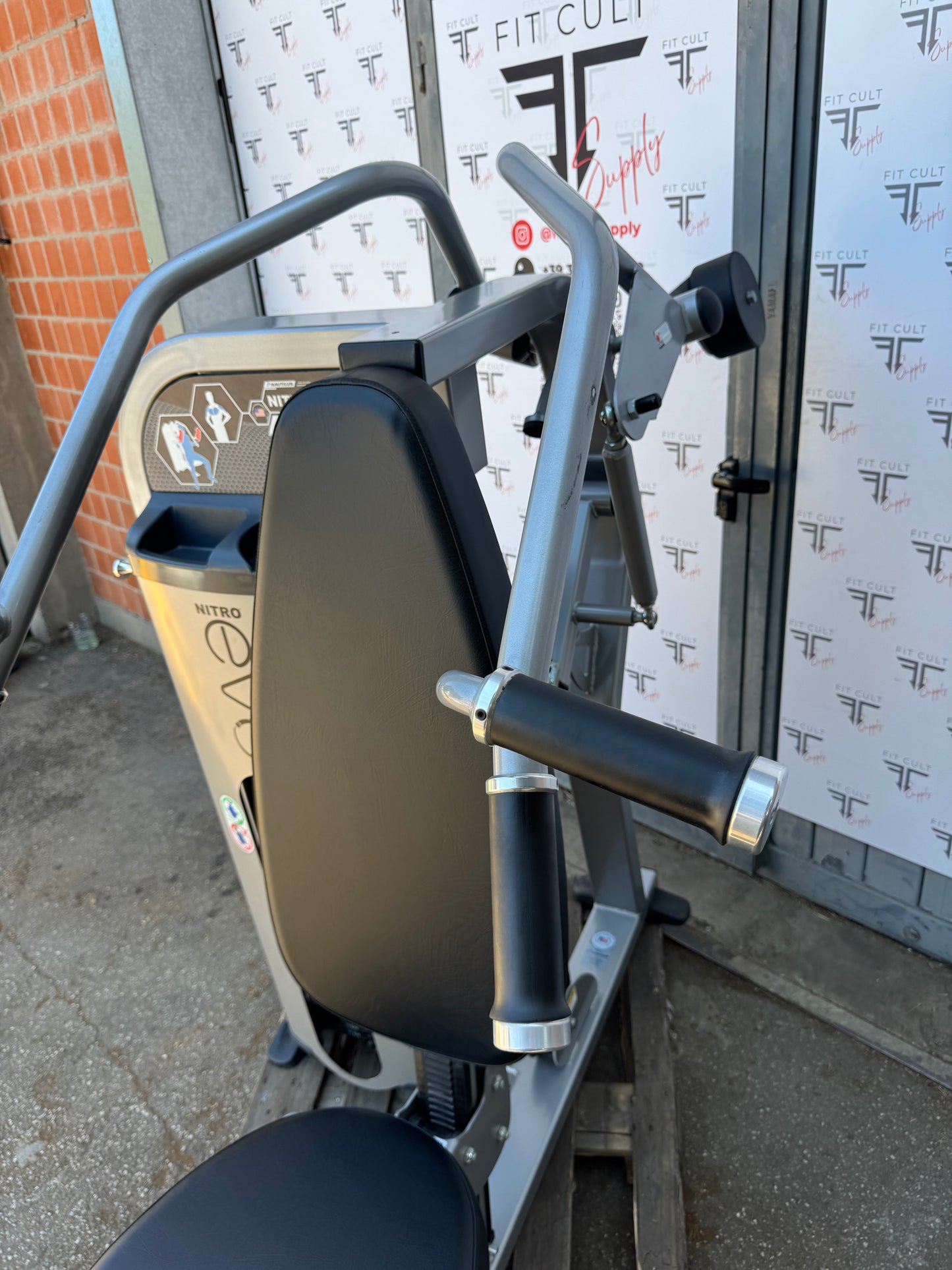 Nautilus Nitro Evo Overhead Press