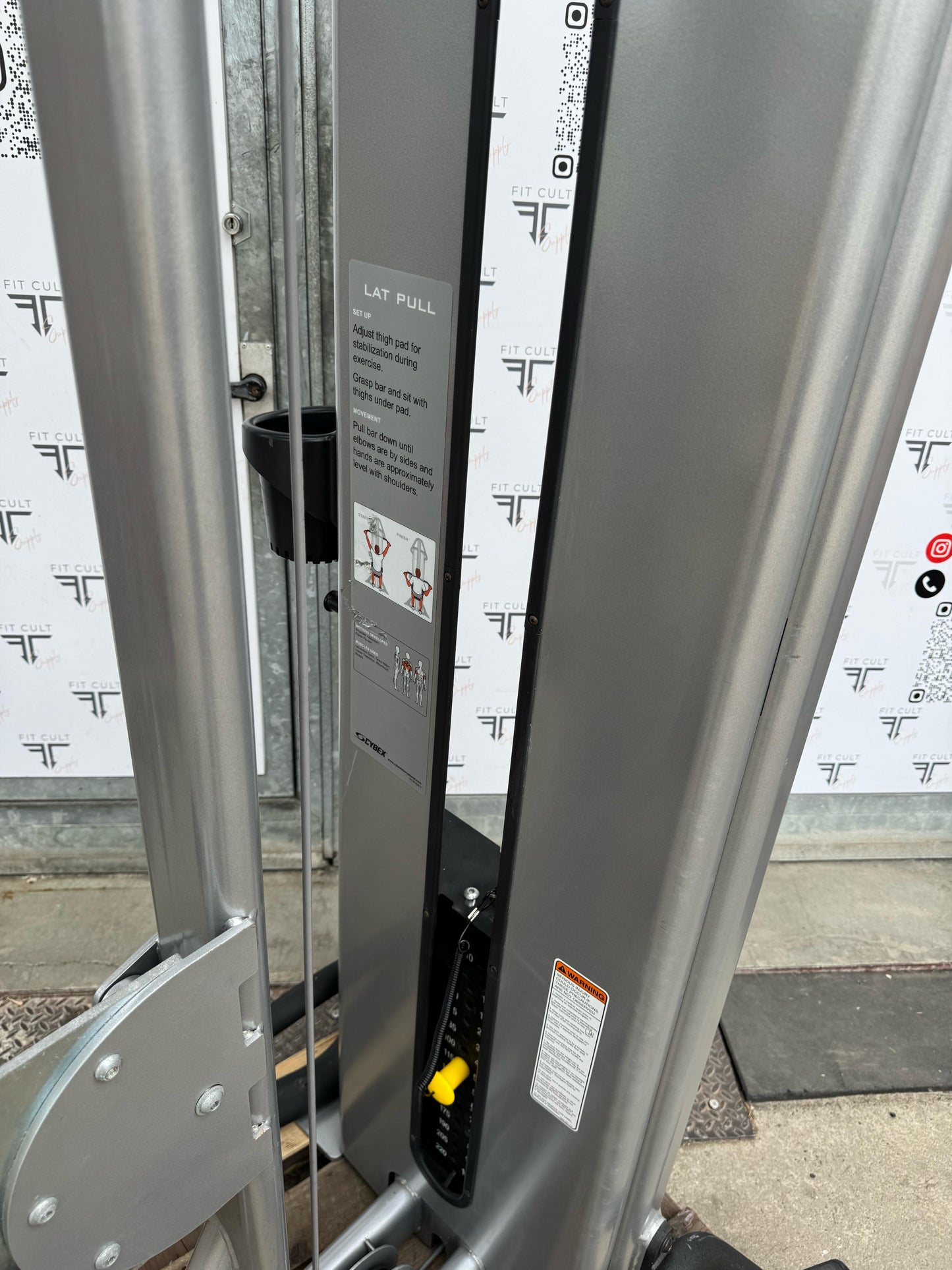 Cybex Vr1 Lat Pulldown