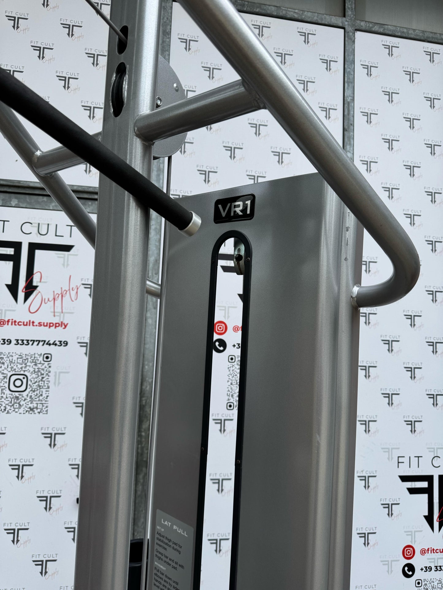 Cybex Vr1 Lat Pulldown