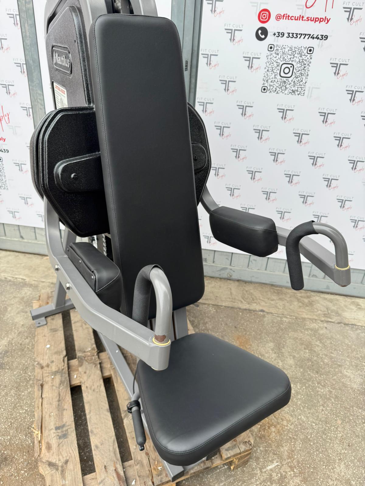 Nautilus 2st Lateral Raise