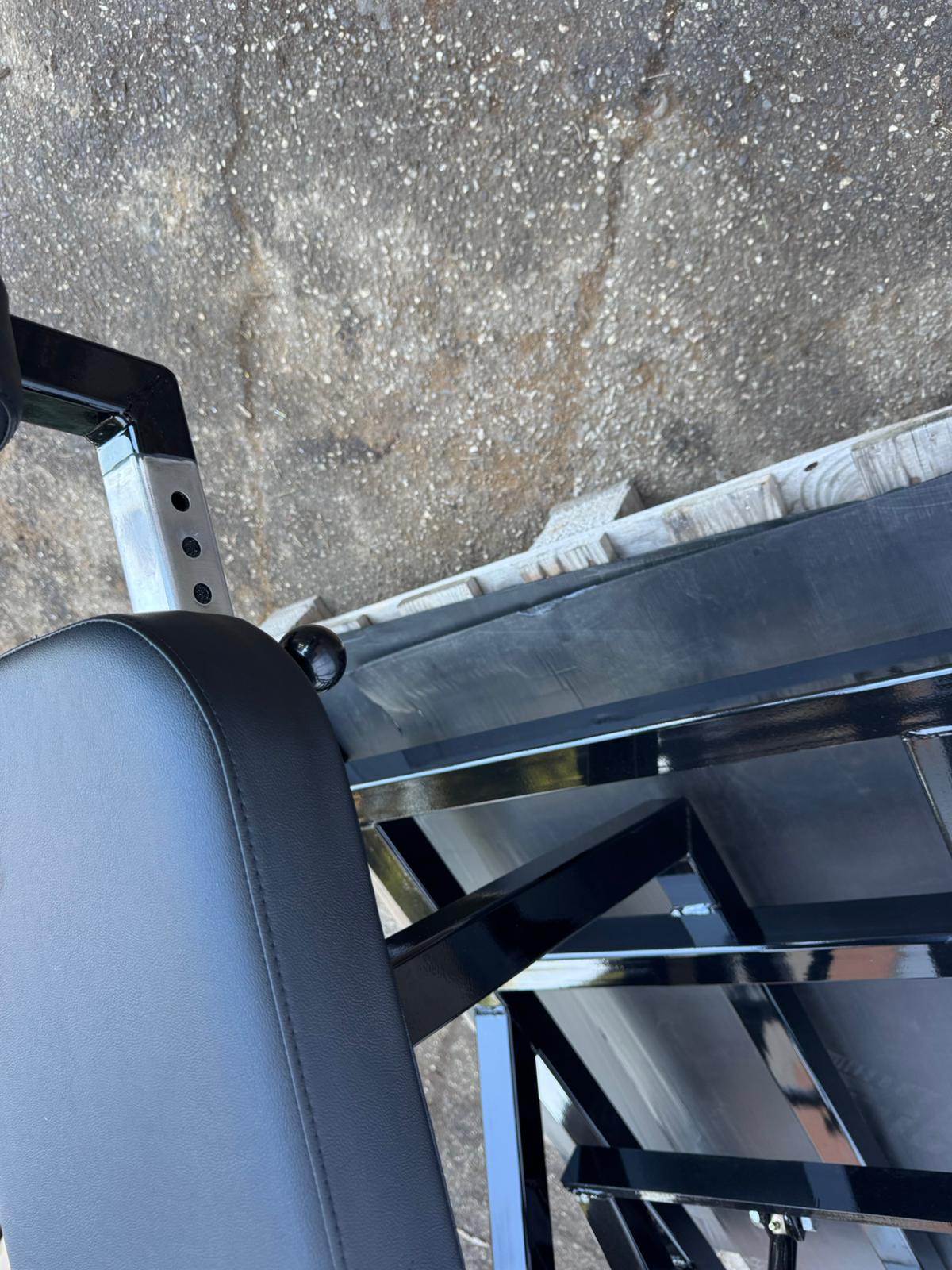 Flex Leverage Shoulder Press