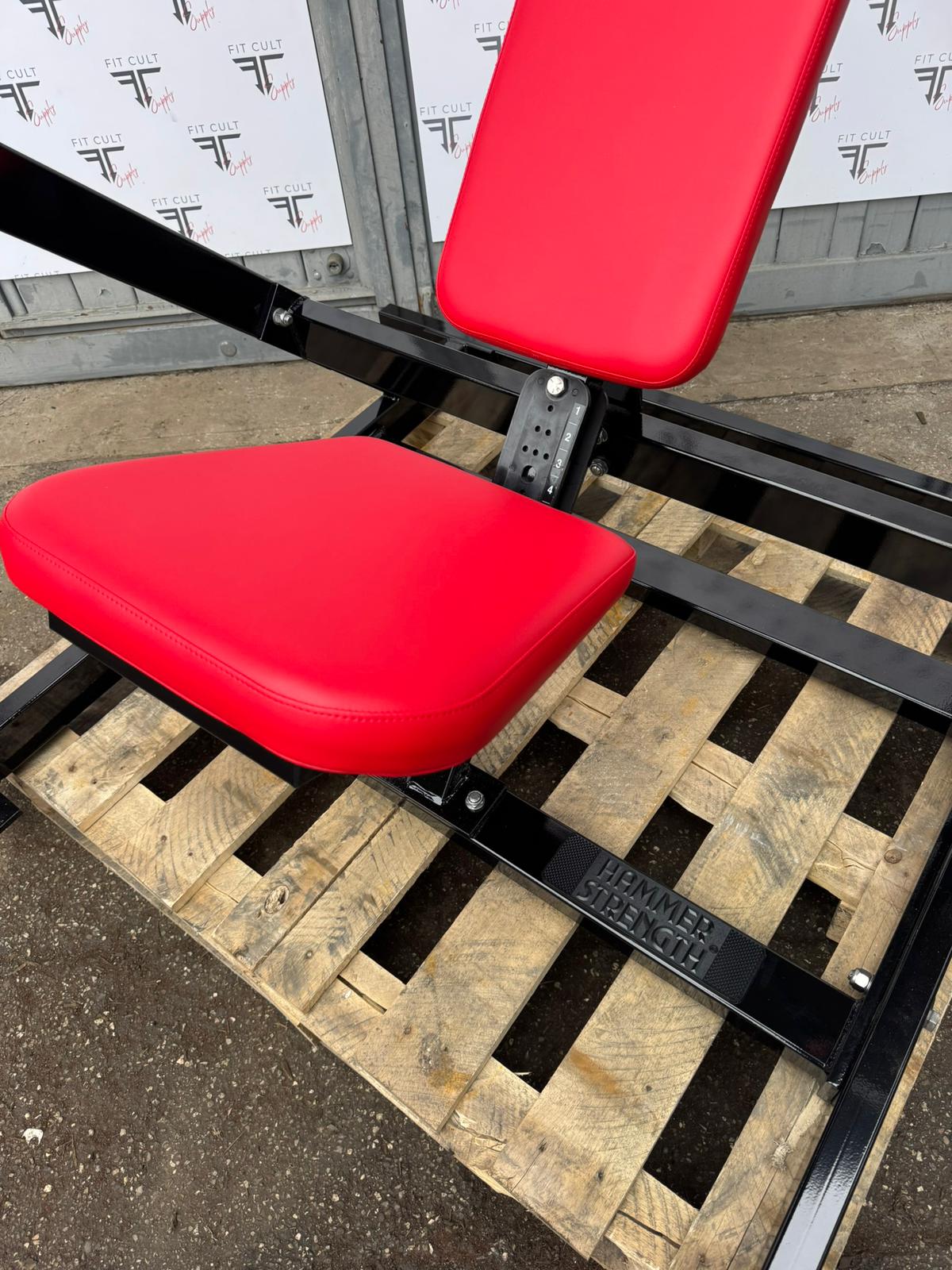 Hammer Strength Plate Loaded ISO-lateral Shoulder Press