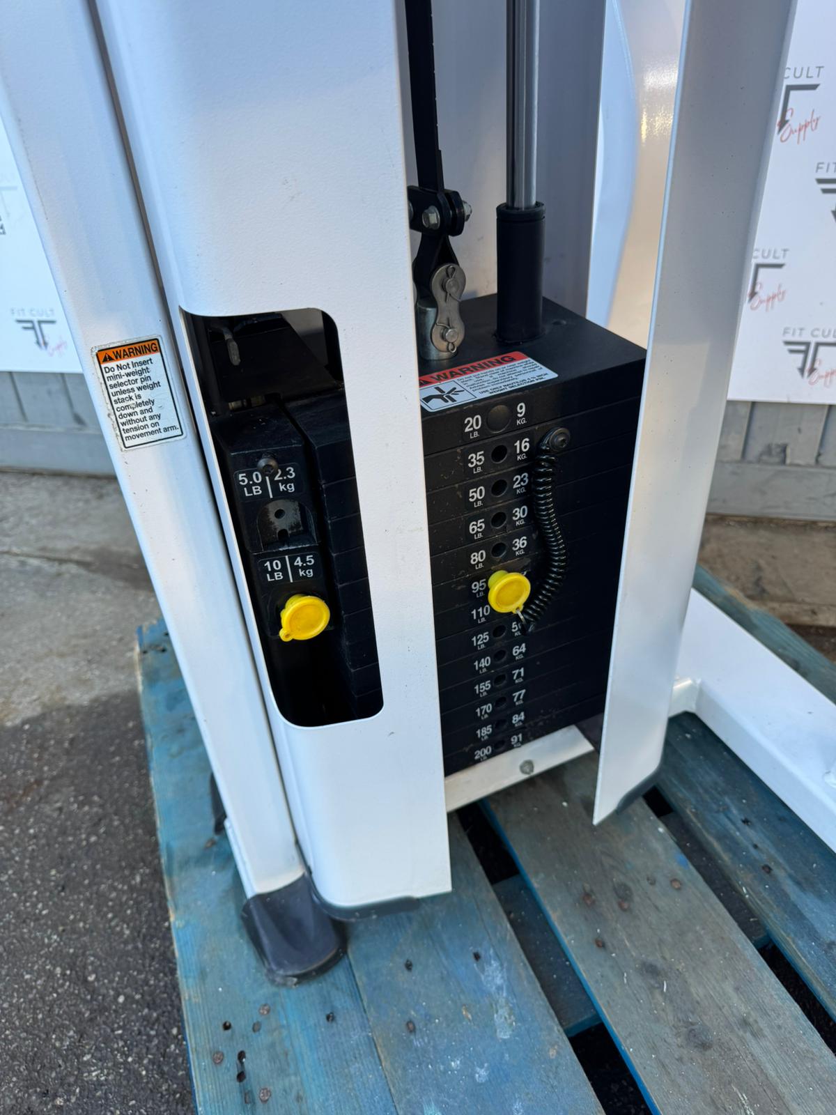 Nautilus Nitro lateral raise