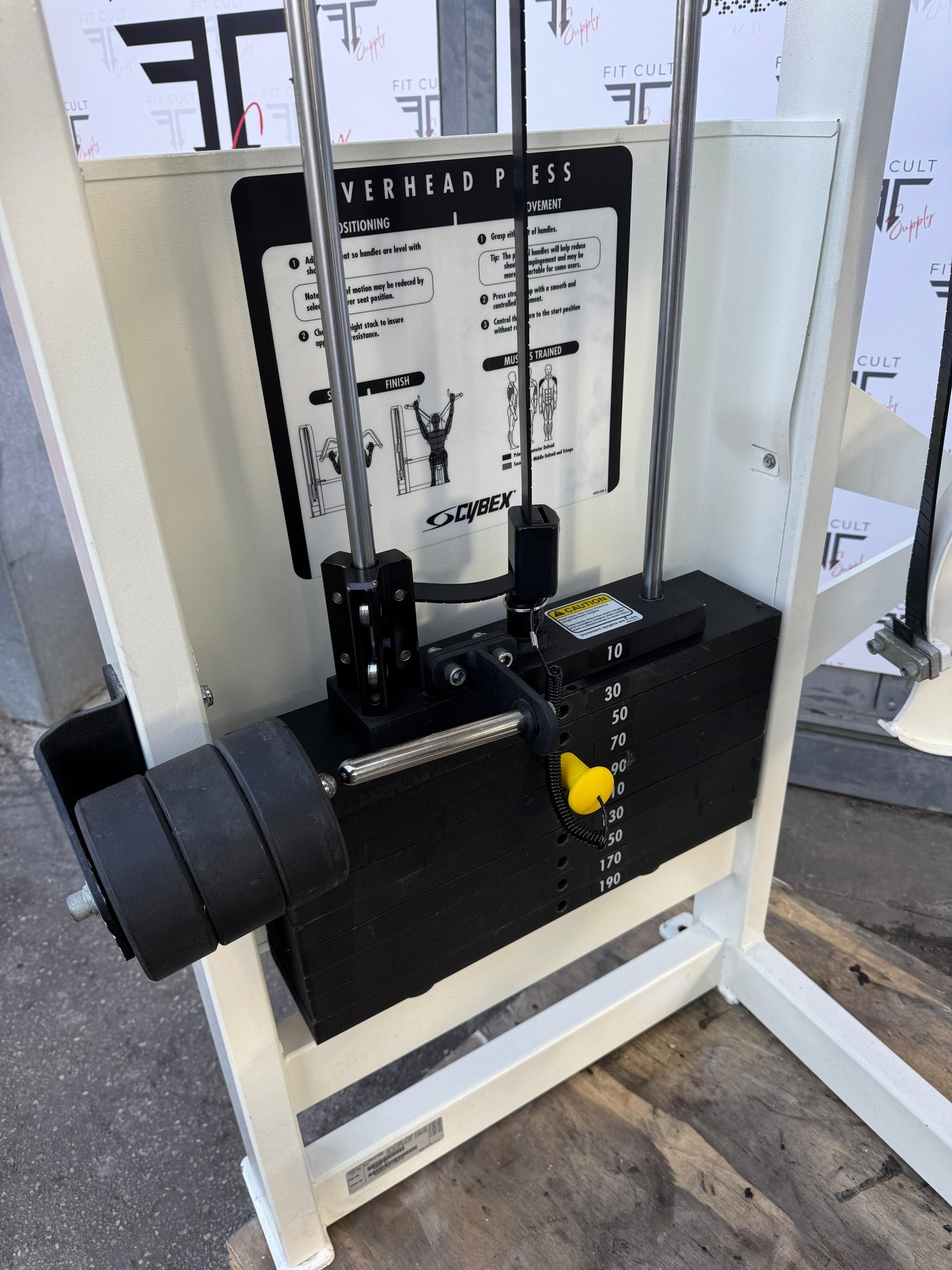 Cybex VR2 Overhead Press