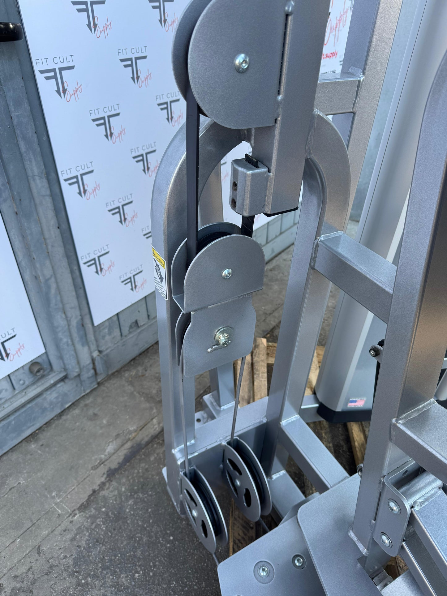 Cybex Eagle Fly/Rear Delt