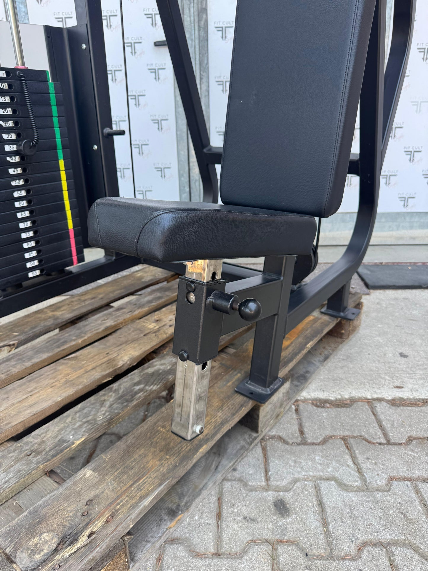 Life Fitness Pro 1 Shoulder Press