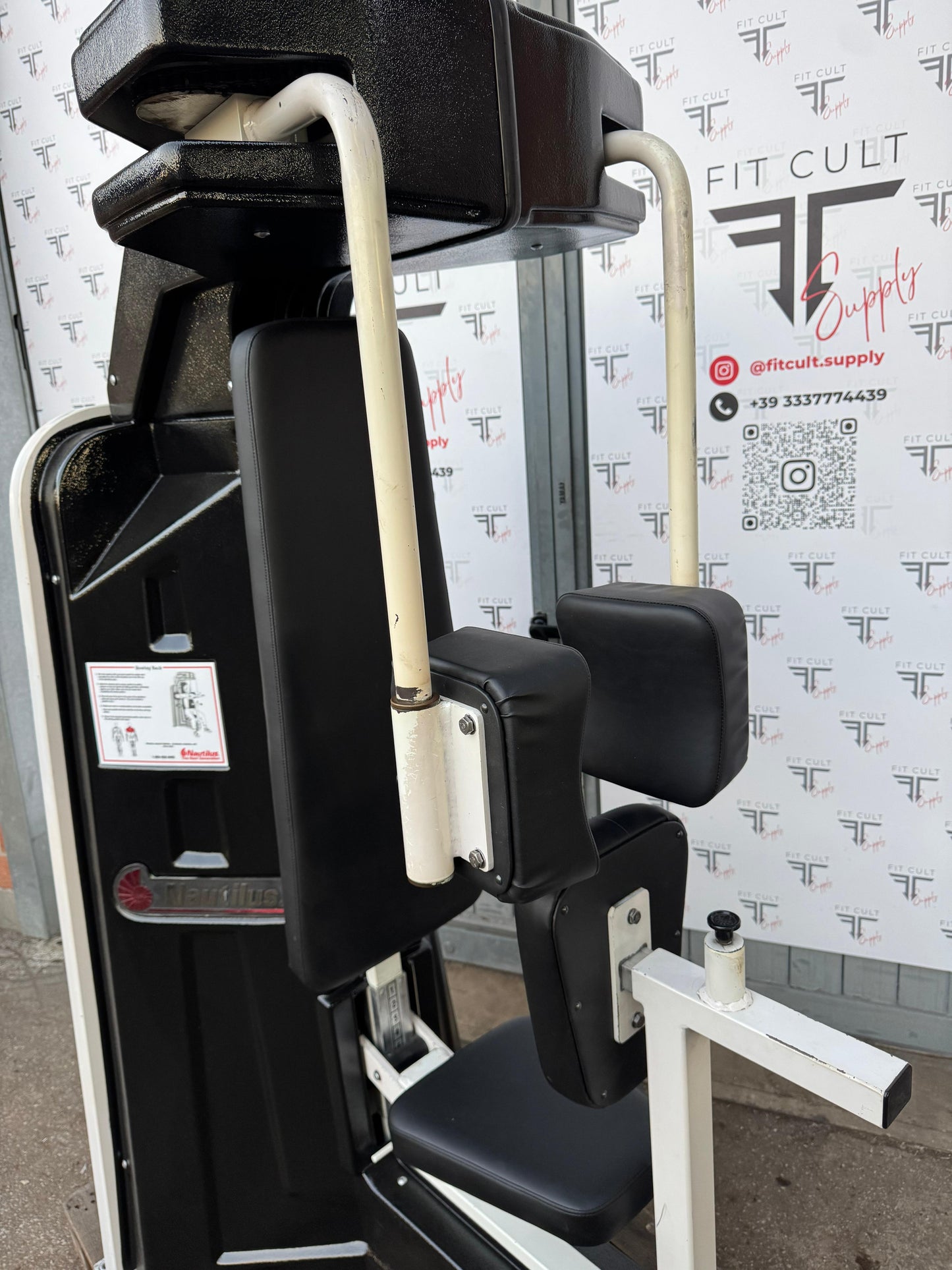 Nautilus Next Generation Rowing Back