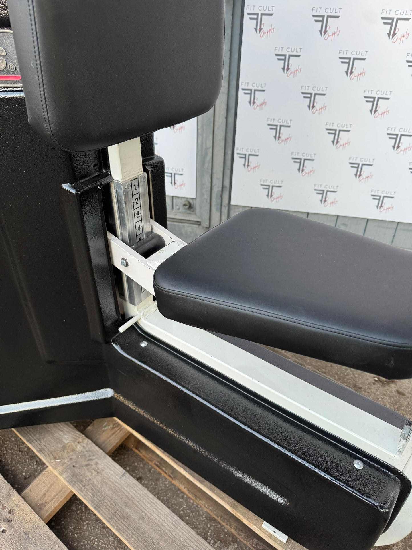 Nautilus Next Generation Rowing Back