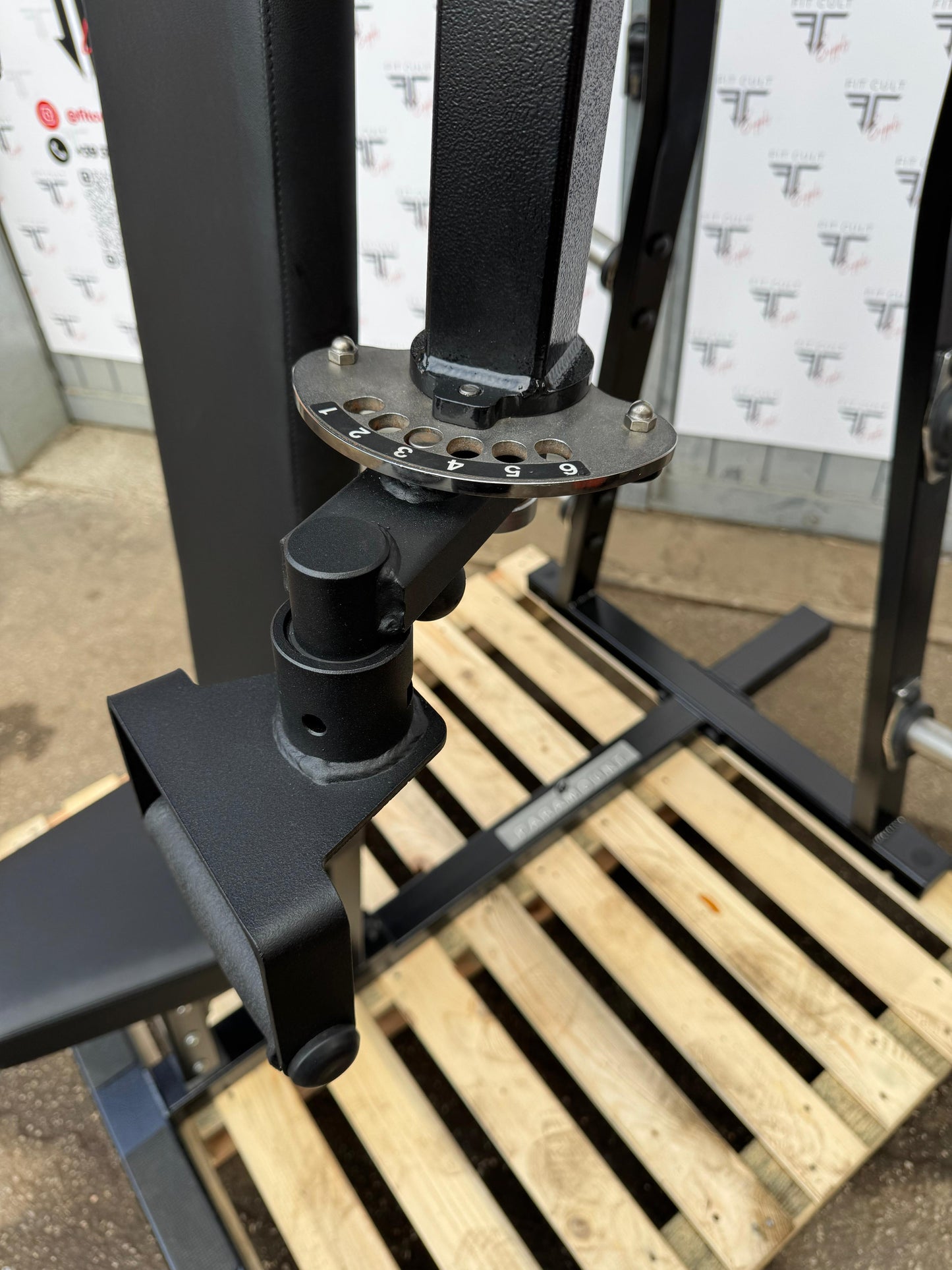 Paramount Plate Loaded Rotary Chest Press FW-800